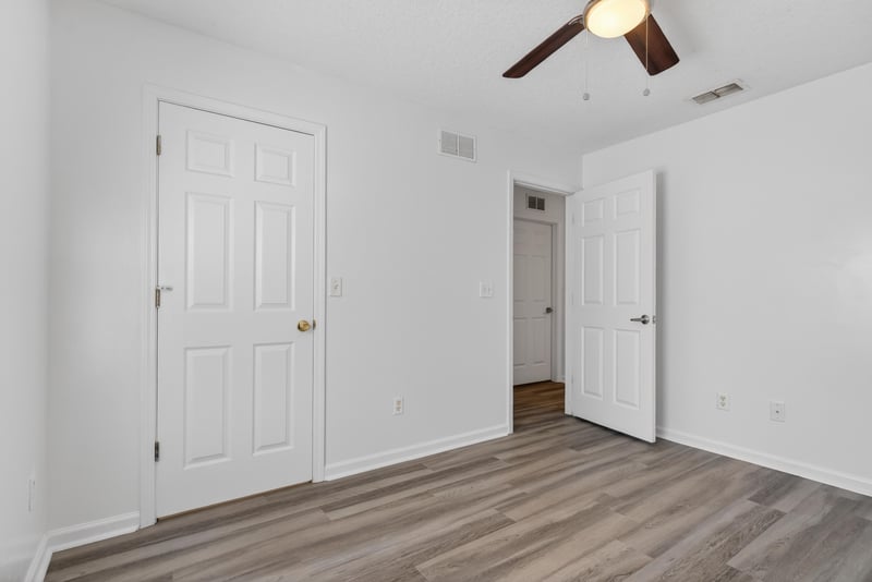 Photo 33 of 7926 Jasper Ave, Jacksonville, FL 32211, photographed by Megapixeler