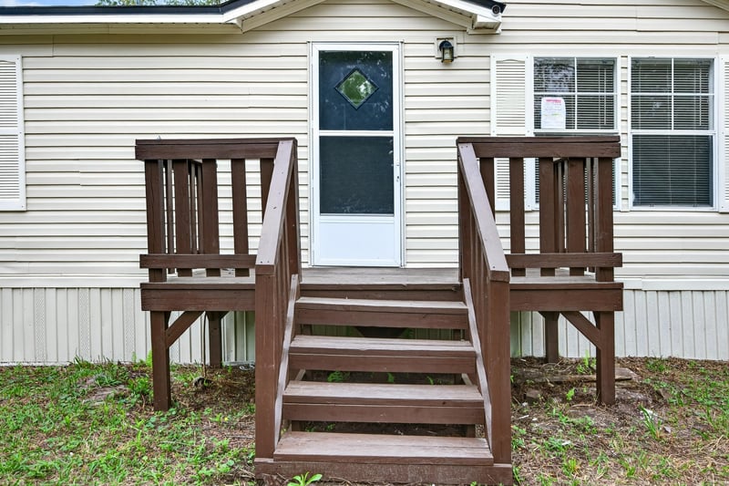 Photo 4 of 2210 Hibiscus Ave, Middleburg, FL 32068, photographed by Megapixeler