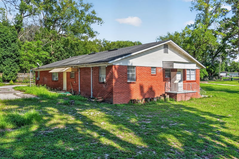 Front porch and entry door at 5745 110th St, Jacksonville, FL 32244