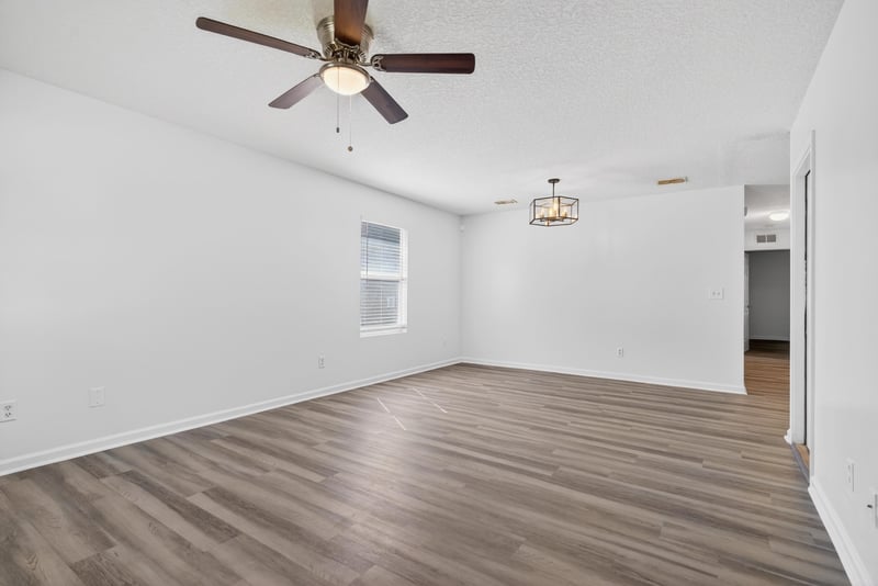 Photo 9 of 7926 Jasper Ave, Jacksonville, FL 32211, photographed by Megapixeler