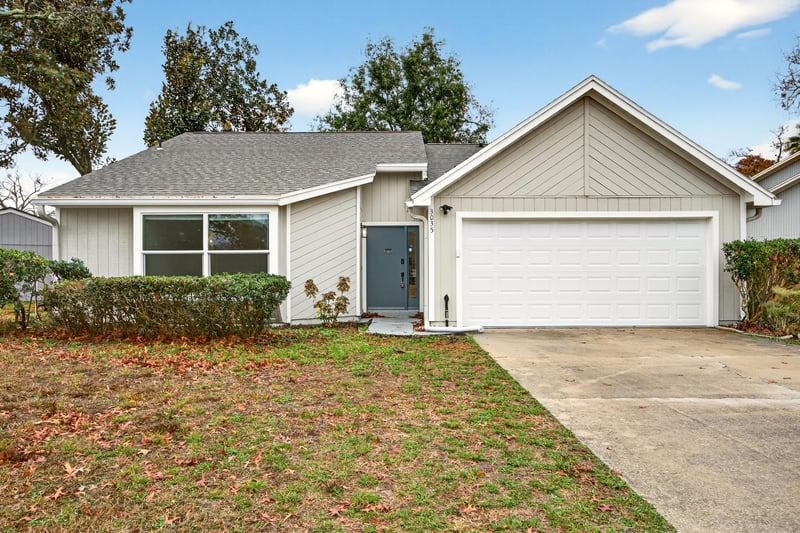Photo 1 of 3035 Hampstead Dr, Jacksonville, FL 32225, photographed by Megapixeler