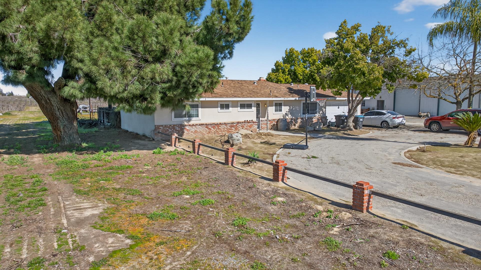 11430 E Saginaw Ave, photo 17