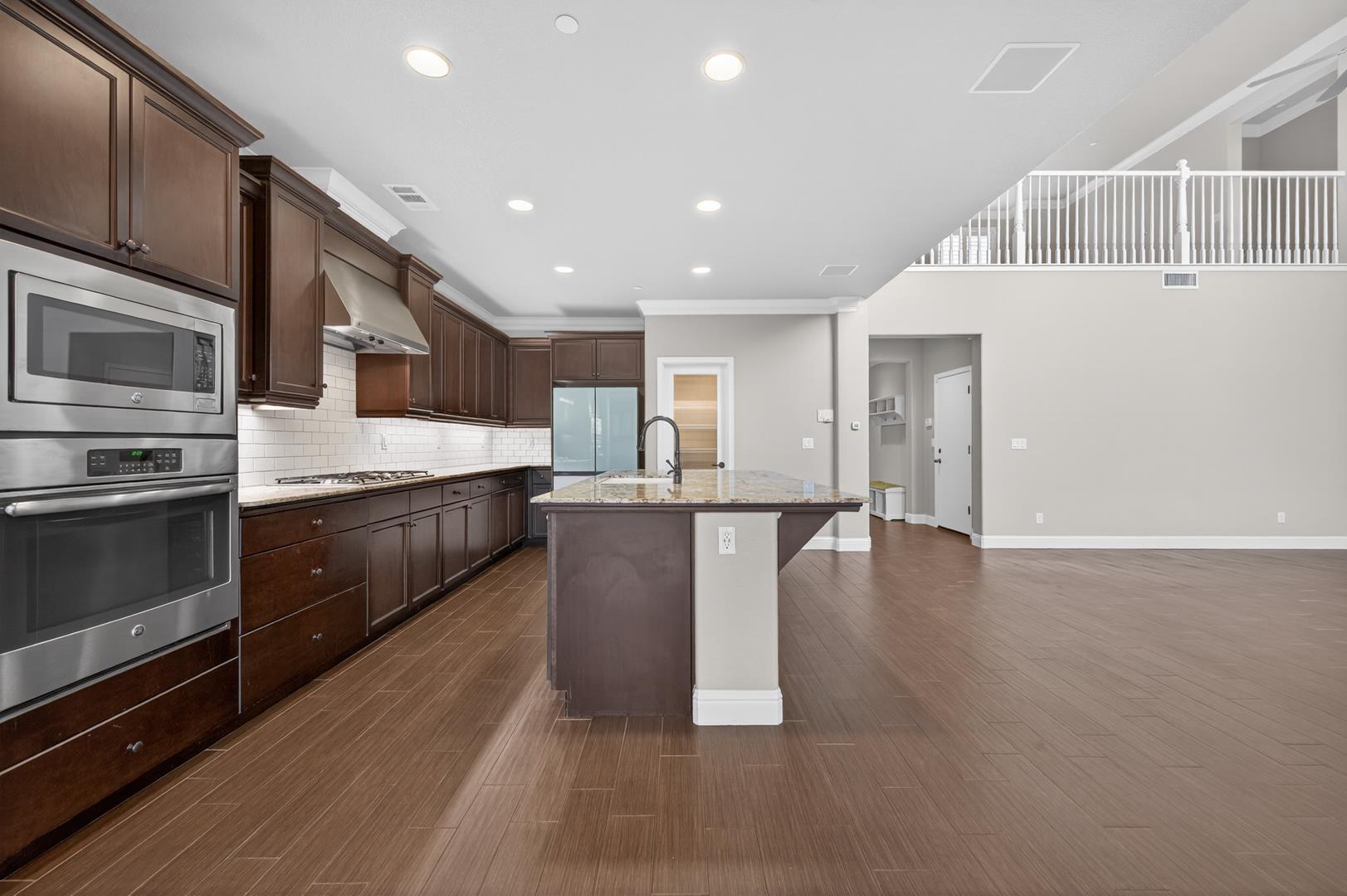 4379 Heritage Ave, photo 23