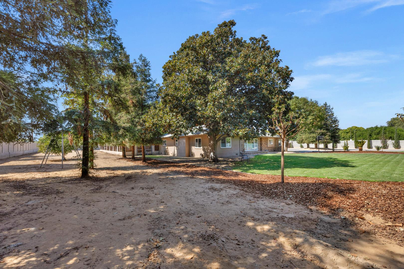 4481 N Palm Ave, photo 54