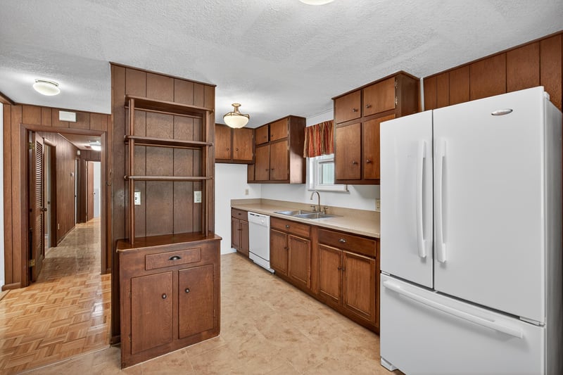 Photo 9 of 5975 111th St, Jacksonville, FL 32244, photographed by Megapixeler