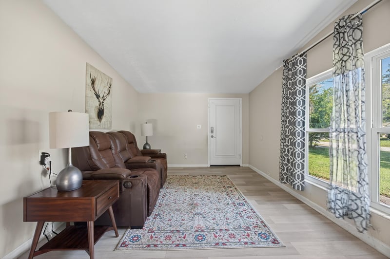 Photo 5 of 3017 Lorman Dr, Jacksonville, FL 32223, photographed by Megapixeler