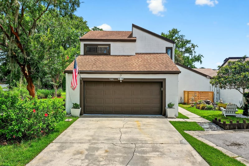 Photo 2 of 7805 Baymeadows Cir W, Jacksonville, FL 32256, photographed by Megapixeler