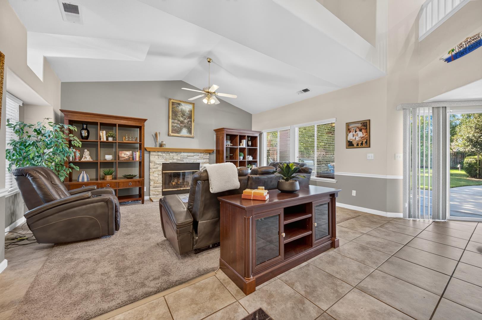 1888 El Paso Ave, photo 18