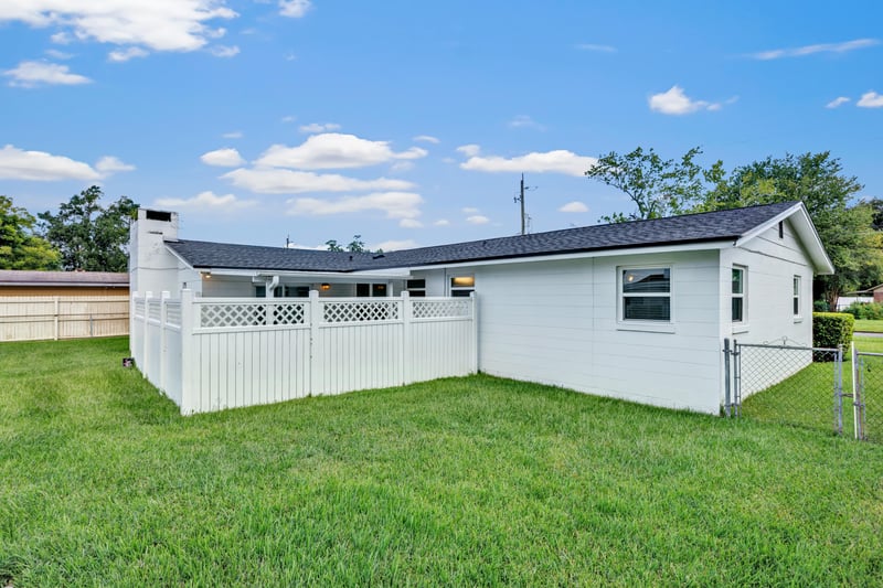 Photo 32 of 5676 Flagstaff Rd, Jacksonville, FL 32207, photographed by Megapixeler