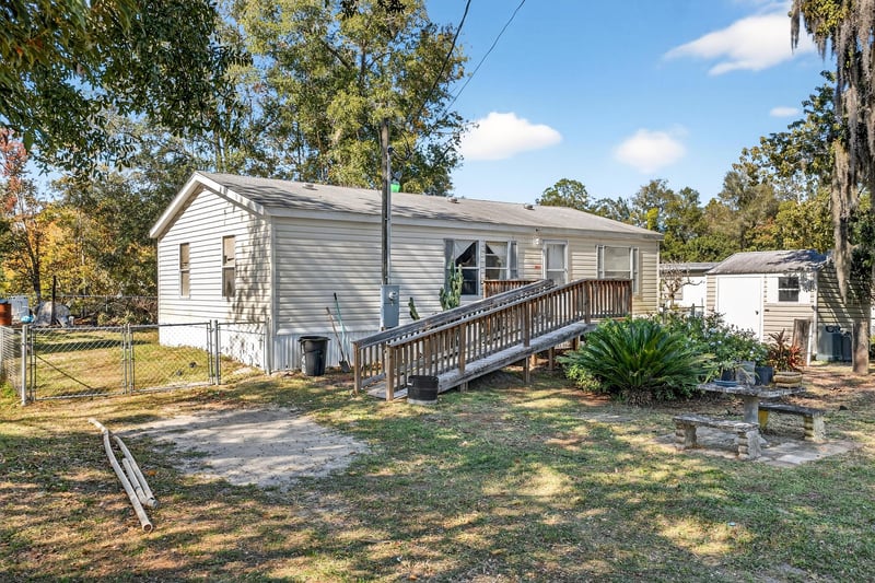 Photo 6 of 149 Sportsman Rd, Satsuma, FL 32189, photographed by Megapixeler
