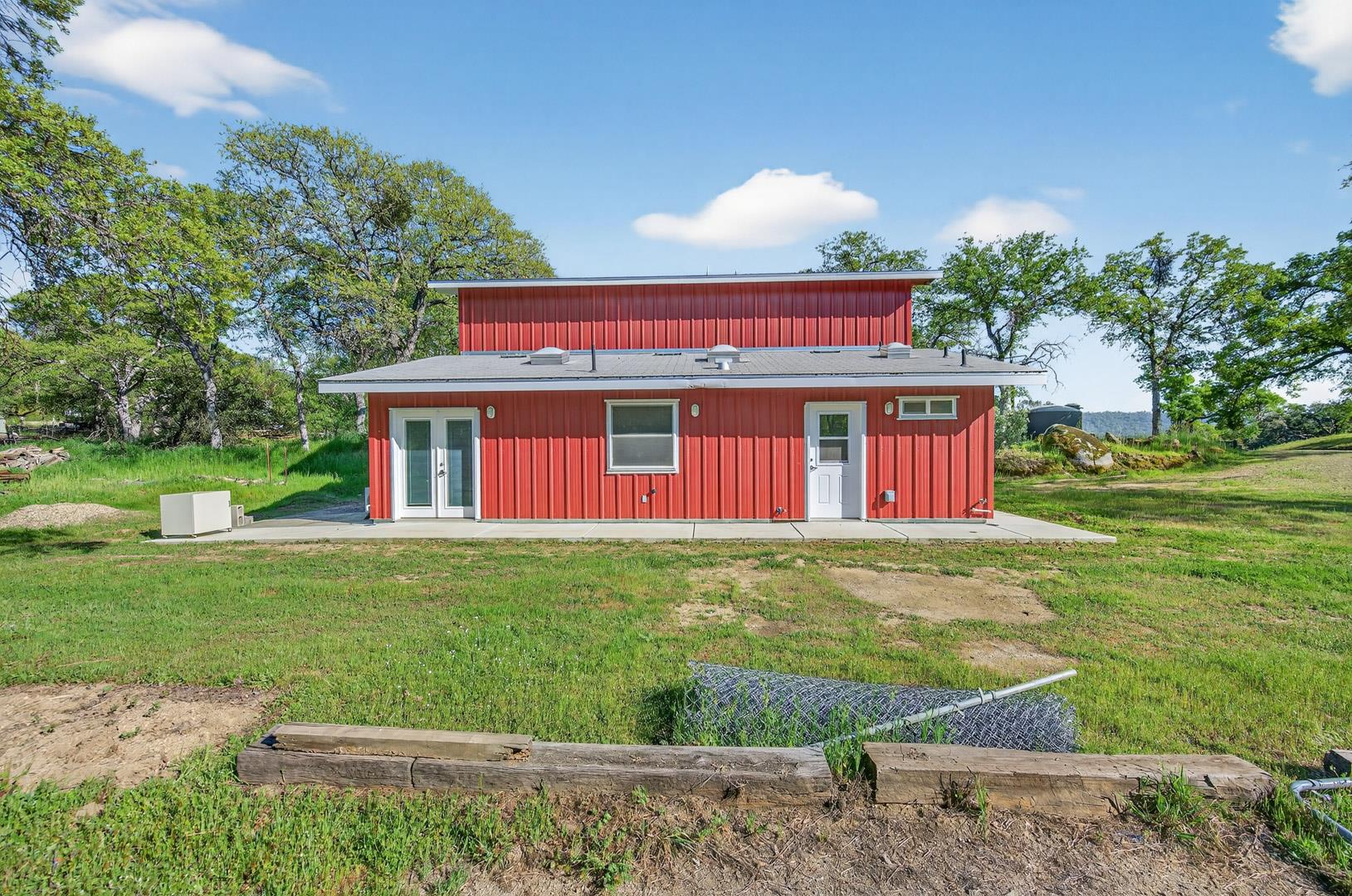 30919 Auberry Rd, photo 89