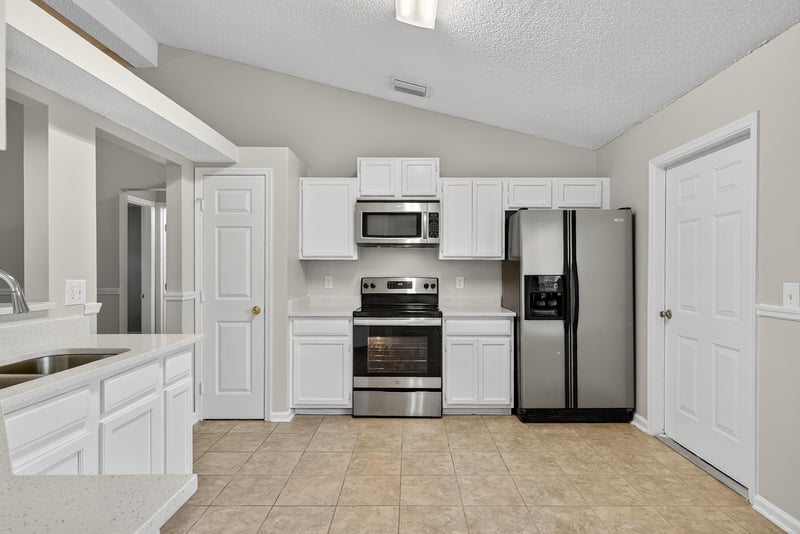 Photo 17 of 7770 Invermere Blvd N, Jacksonville, FL 32244, photographed by Megapixeler
