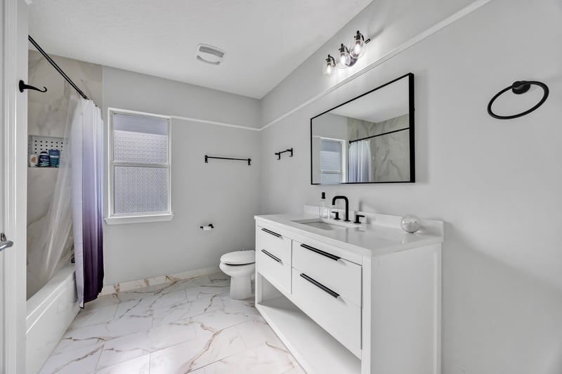 Bathroom at 4320 Brandon Glenn Ct, Jacksonville, FL 32258