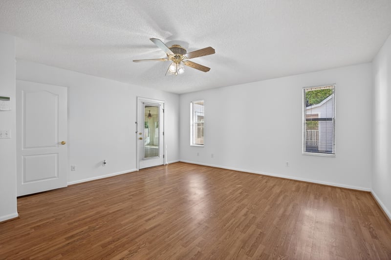 Photo 23 of 985 Sweetwood Ct, Orange Park, FL 32065, photographed by Megapixeler