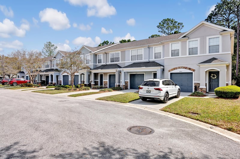 Photo 3 of 5904 Rocky Mt Dr, Jacksonville, FL 32258, photographed by Megapixeler