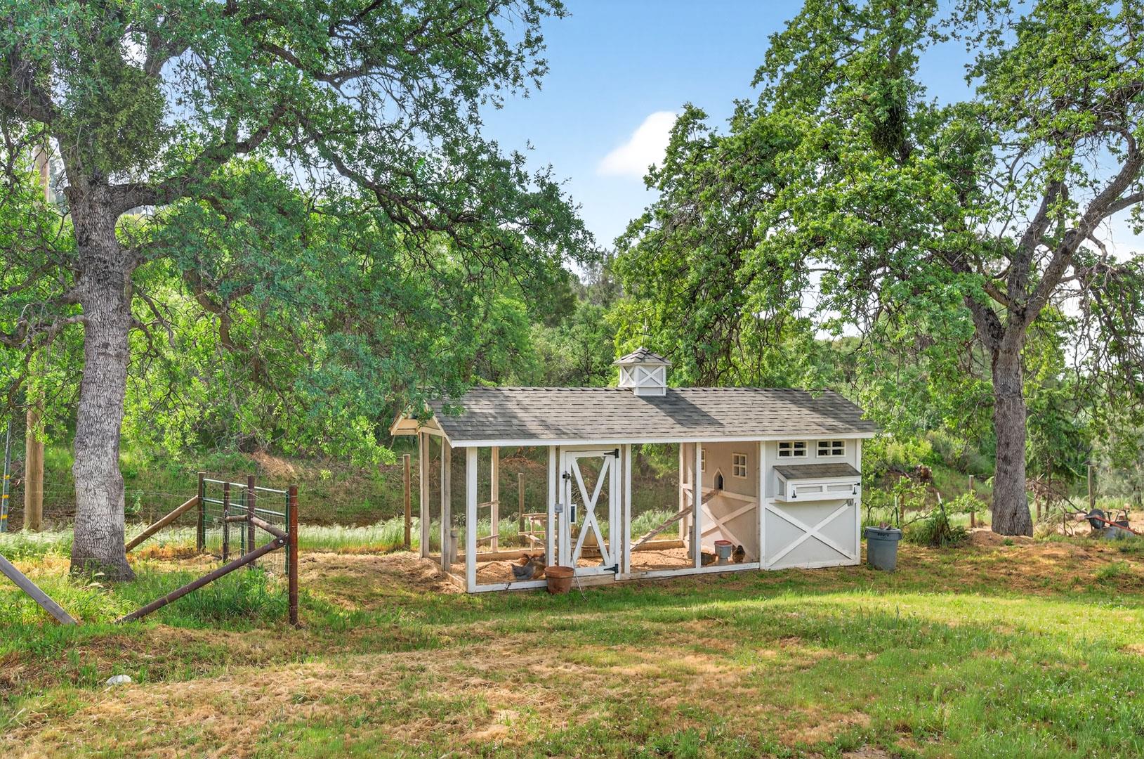 35073 Auberry Rd, photo 79