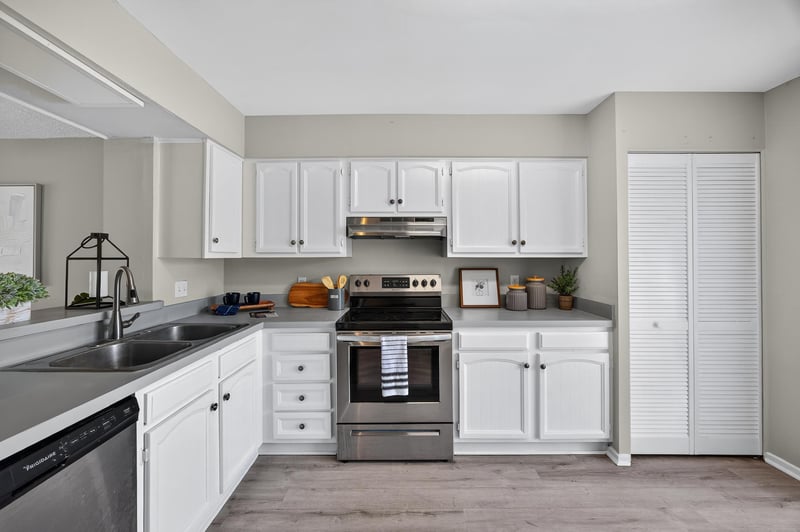 Photo 11 of 7622 Las Palmas Way, Jacksonville, FL 32256, photographed by Megapixeler