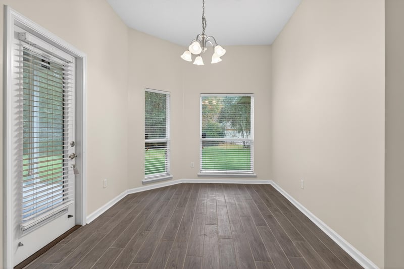Dinet Area at 14344 Summer Breeze Dr, Jacksonville, FL 32218