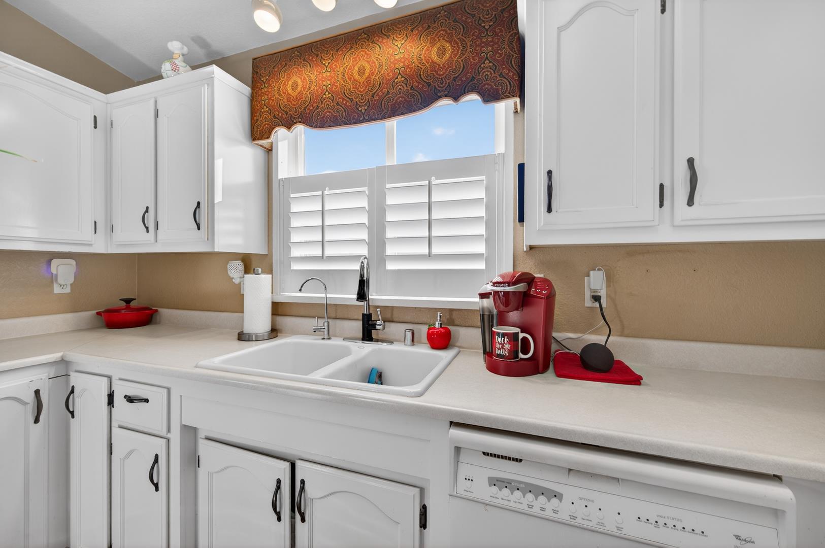 105 W Herndon #3, photo 19