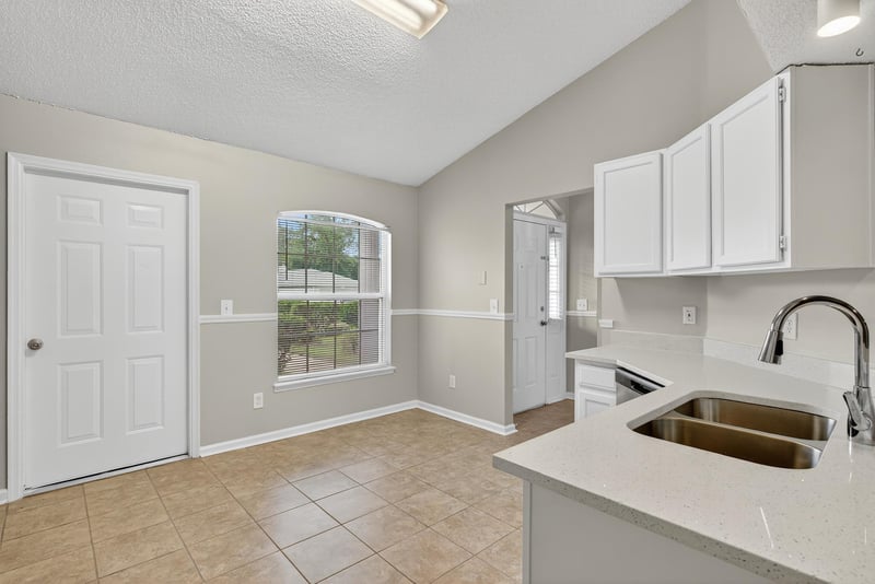 Photo 13 of 7770 Invermere Blvd N, Jacksonville, FL 32244, photographed by Megapixeler