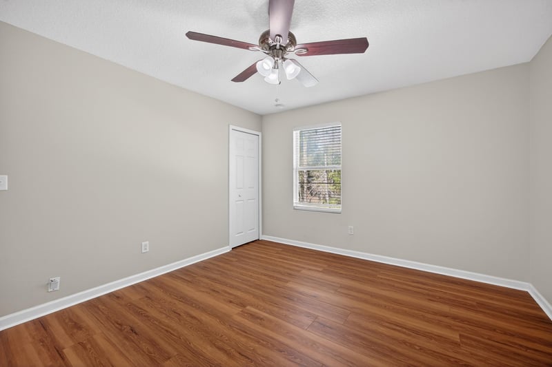 Photo 35 of 5000 Magnolia Valley Dr, Jacksonville, FL 32210, photographed by Megapixeler