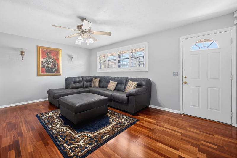 Photo 5 of 2137 Burgoyne Dr, Jacksonville, FL 32208, photographed by Megapixeler