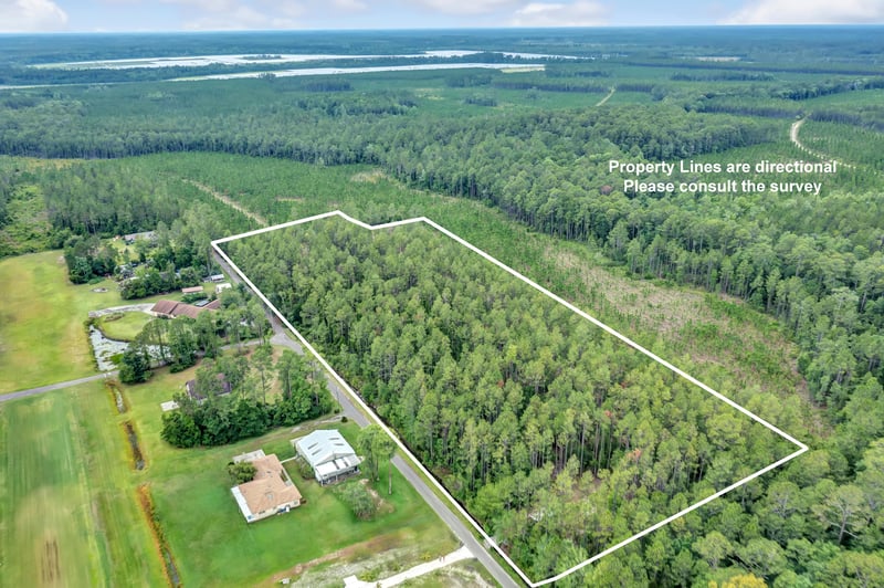Photo 3 of 5363 Airpark Loop W, Green Cove Springs, FL 32043, photographed by Megapixeler