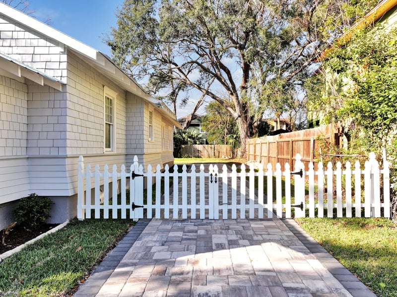 Photo 5 of 2587 Forbes St, Jacksonville, FL 32204, photographed by Megapixeler
