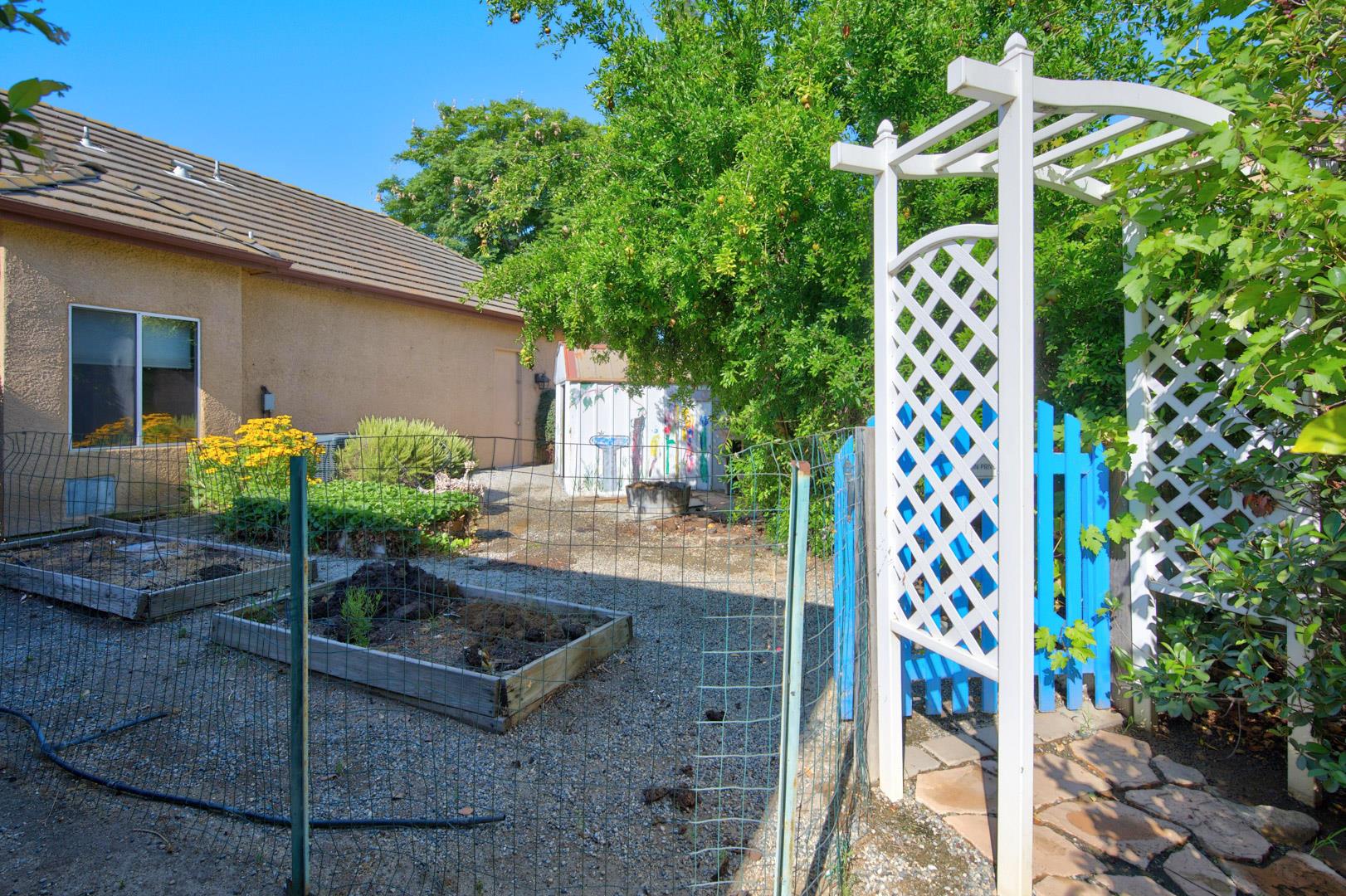 11 W Jordan Ave, photo 91