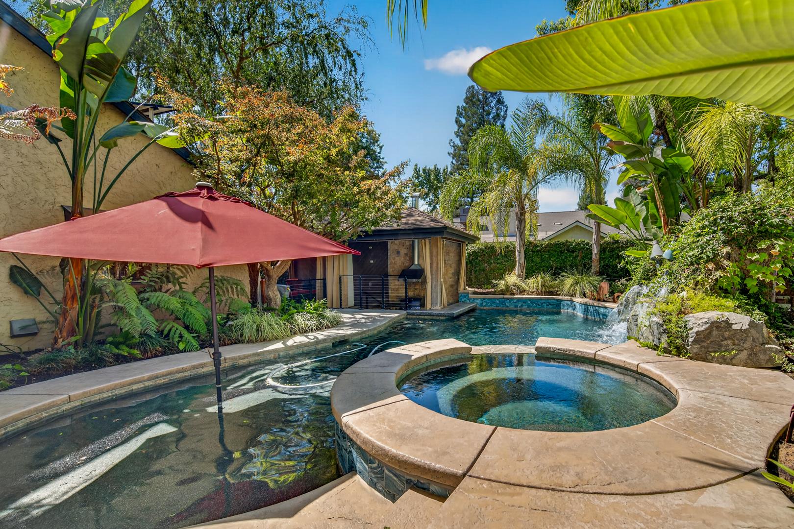 6495 N Vagedes Ave, photo 61