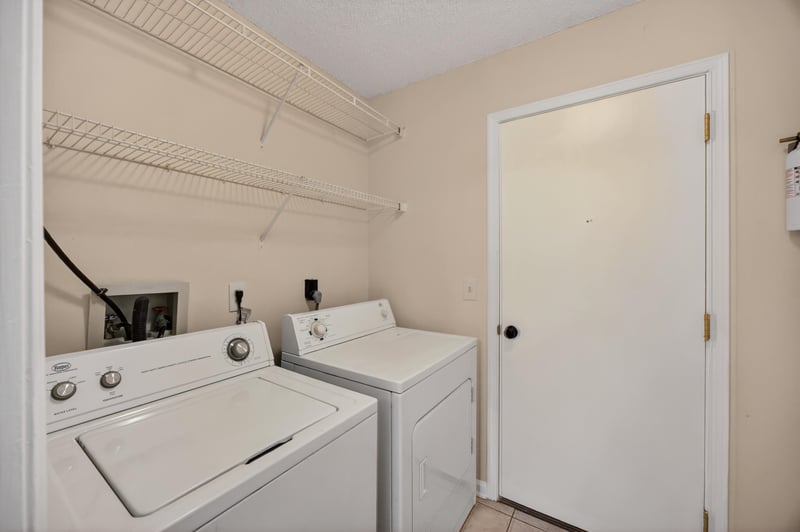 Laundry Room at 11509 Delegate Ct, Jacksonville, FL 32246