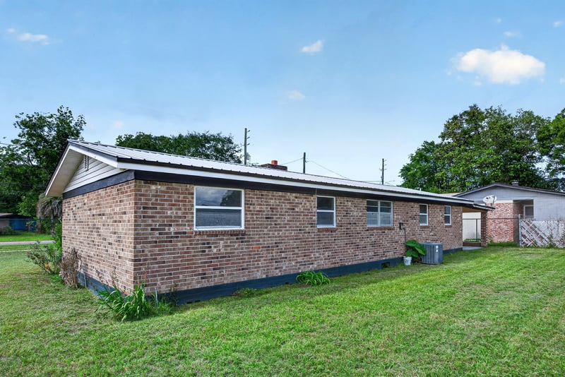 Photo 40 of 3842 Winton Dr, Jacksonville, FL 32208, photographed by Megapixeler