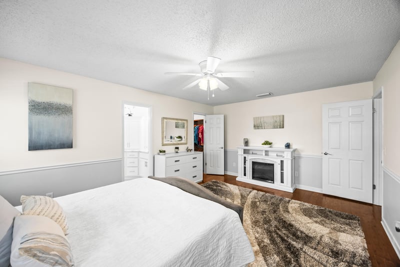 Photo 34 of 10928 Copper Hill Dr, Jacksonville, FL 32218, photographed by Megapixeler