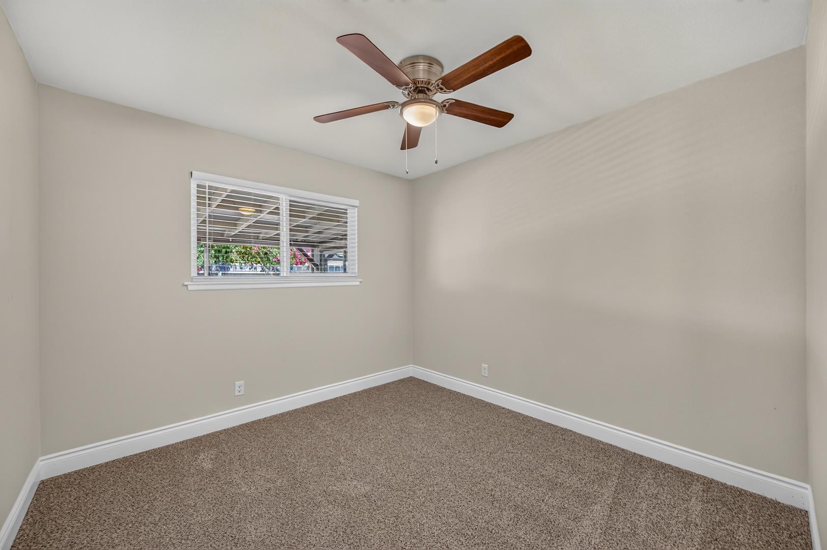 957 W Pico Ave, photo 20