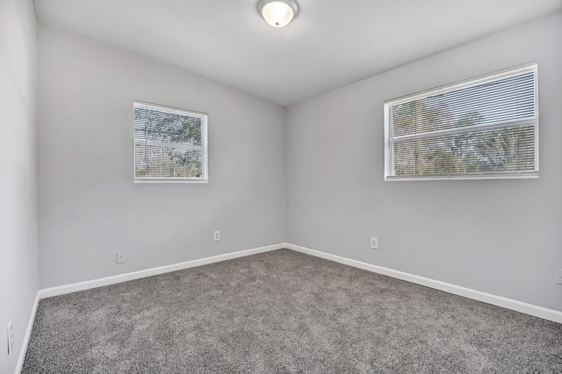 Photo 26 of 858 Le Brun Dr, Jacksonville, FL 32205, photographed by Megapixeler
