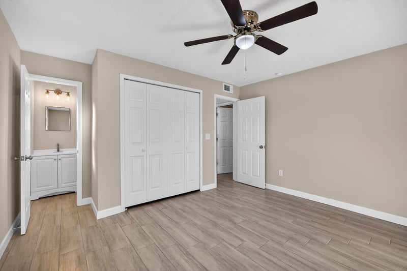 Photo 16 of 2114 Hugh Edwards Dr, Jacksonville, FL 32210, photographed by Megapixeler