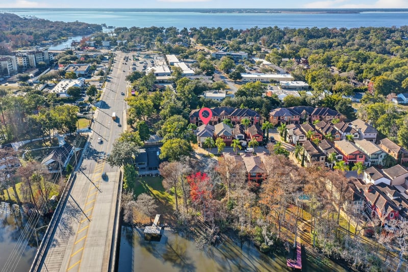 Photo 16 of 8865 La Terrazza Pl, Jacksonville, FL 32217, photographed by Megapixeler