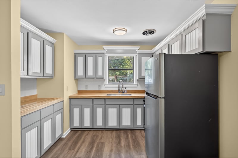 Photo 10 of 6715 Frye Ave S, Jacksonville, FL 32210, photographed by Megapixeler