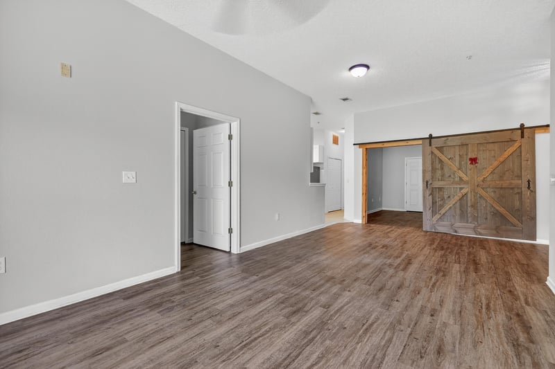 Family at 209 Larkin Pl unit 102, St. Johns, FL 32259