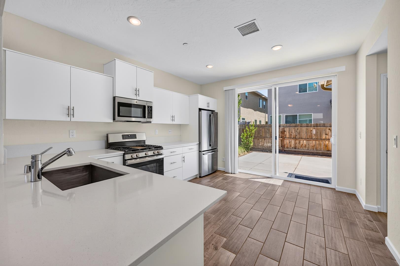 3762 Greystoke Way, photo 11