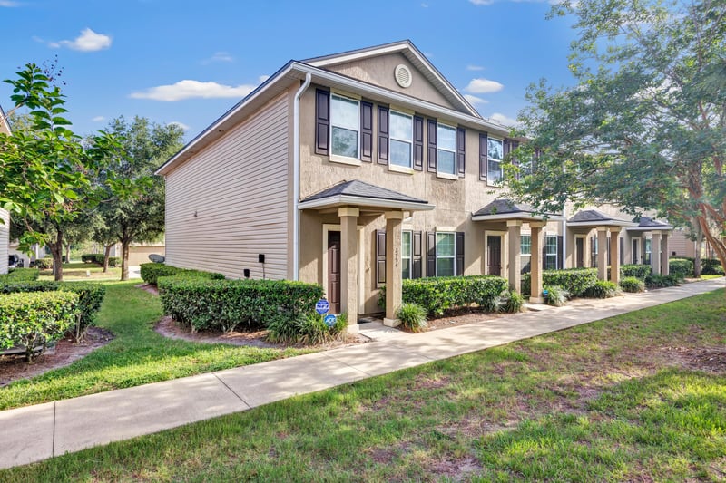 Photo 1 of 2754 Hollybrook Ln unit 2a, Orange Park, FL 32073, photographed by Megapixeler