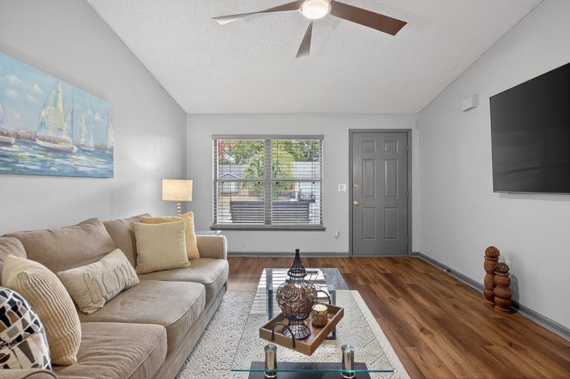 Photo 7 of 6246 Alfredo Dr W, Jacksonville, FL 32244, photographed by Megapixeler