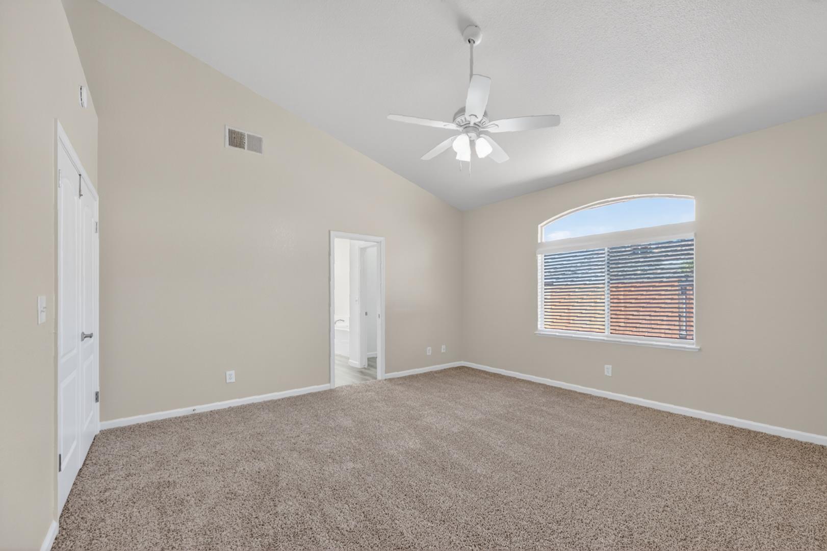 2228 E Yeargin Dr, photo 35