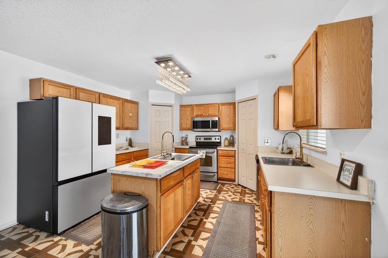 Photo 15 of 5537 Shady Pine St S, Jacksonville, FL 32244, photographed by Megapixeler