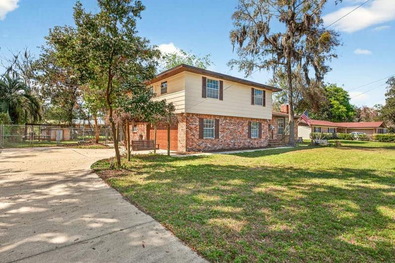 Photo 4 of 2750 Cedarcrest Dr, Orange Park, FL 32073, photographed by Megapixeler