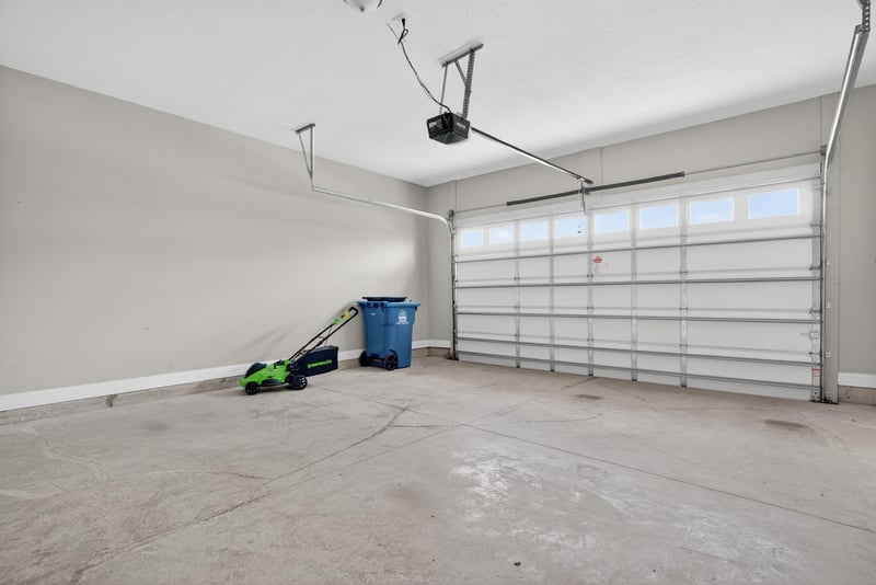 Garage 2 at 527 Marquesa Cir, St. Johns, FL 32259