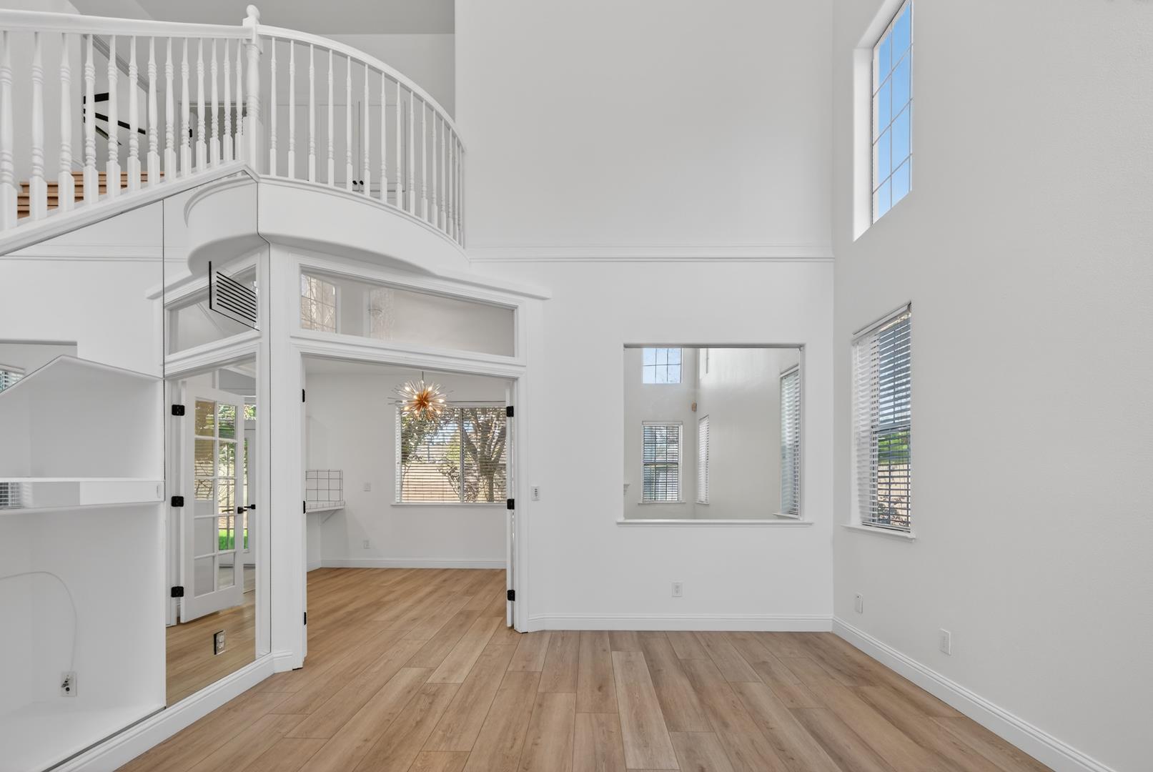 1079 E Monticello Cir, photo 25