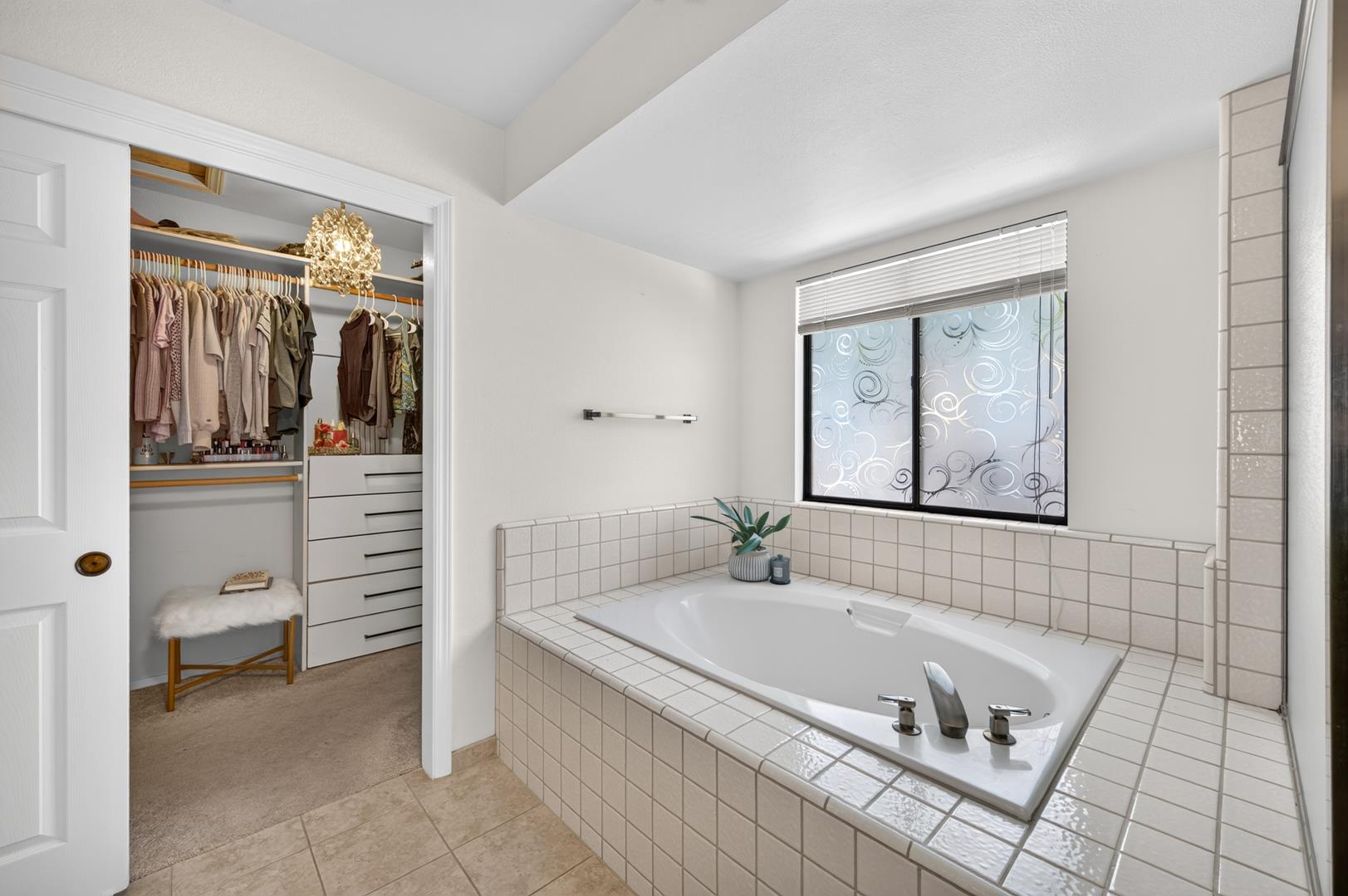 813 E Catalina Cir, photo 62