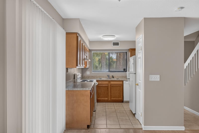 Photo 12 of 340 S 14th Ave E APT A, Jacksonville Beach, FL 32250, Jacksonville Beach, FL 32250, photographed by Megapixeler
