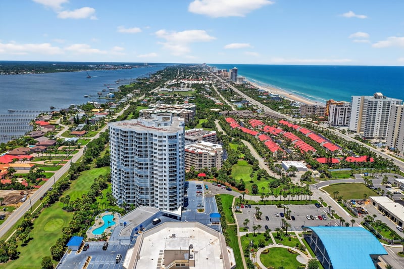 Photo 4 of 2 Oceans W Blvd, Daytona Beach, FL 32118, photographed by Megapixeler